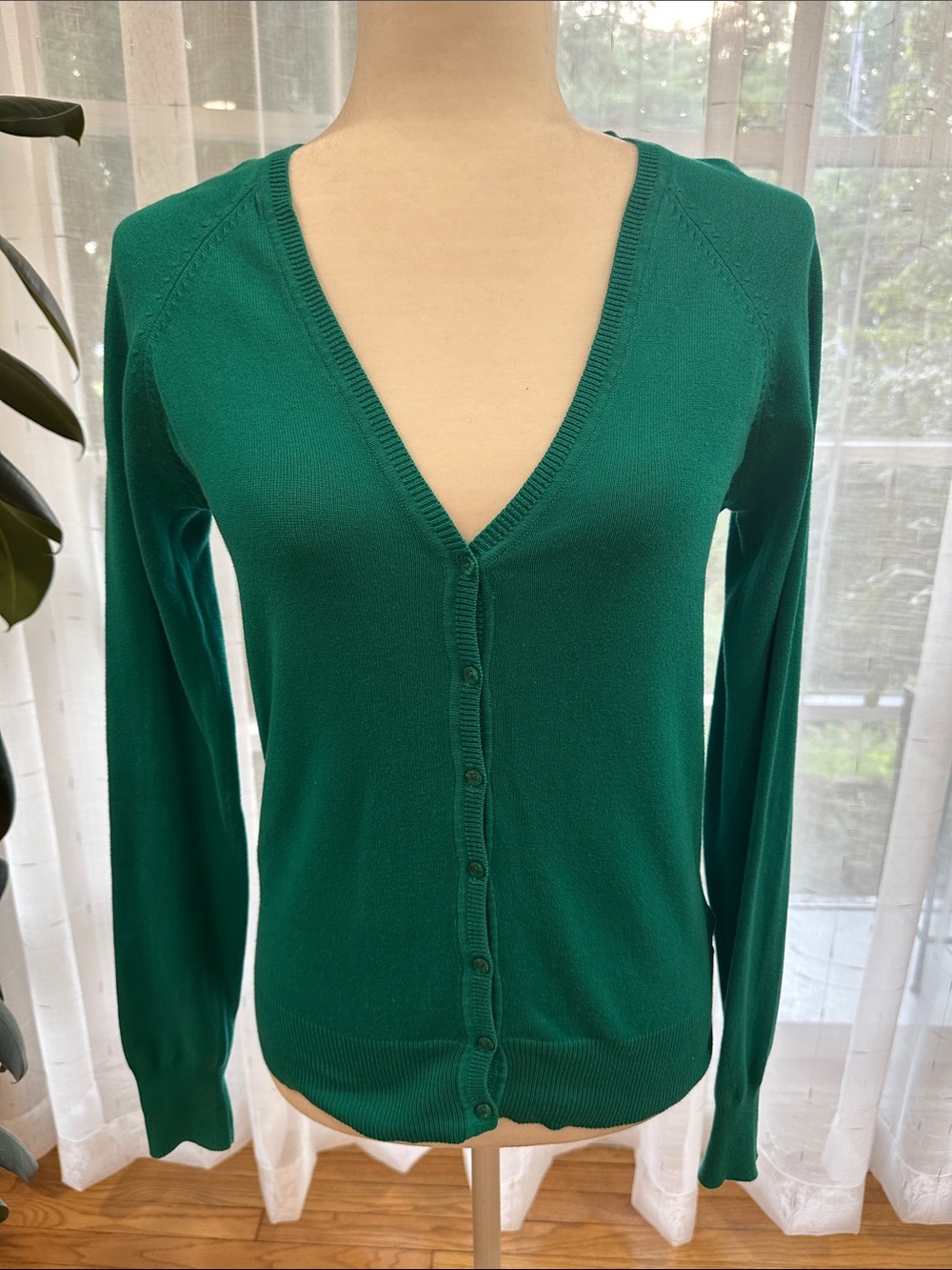 Cynthia Rowley Women’s V-Neck Button-Front Women's Sweater in Deep Teal Size S